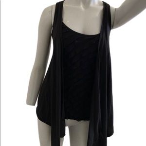 One piece that looks like two!